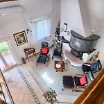 度假居 Vallis Aurea *