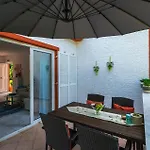 Vallis Aurea 度假居 *