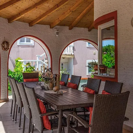 Vallis Aurea Дом отдыха Пореч