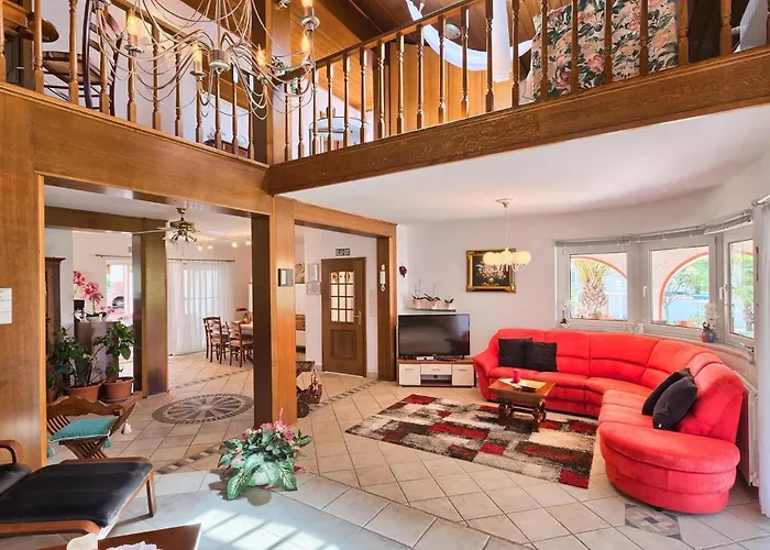 Vallis Aurea * ポレッチ